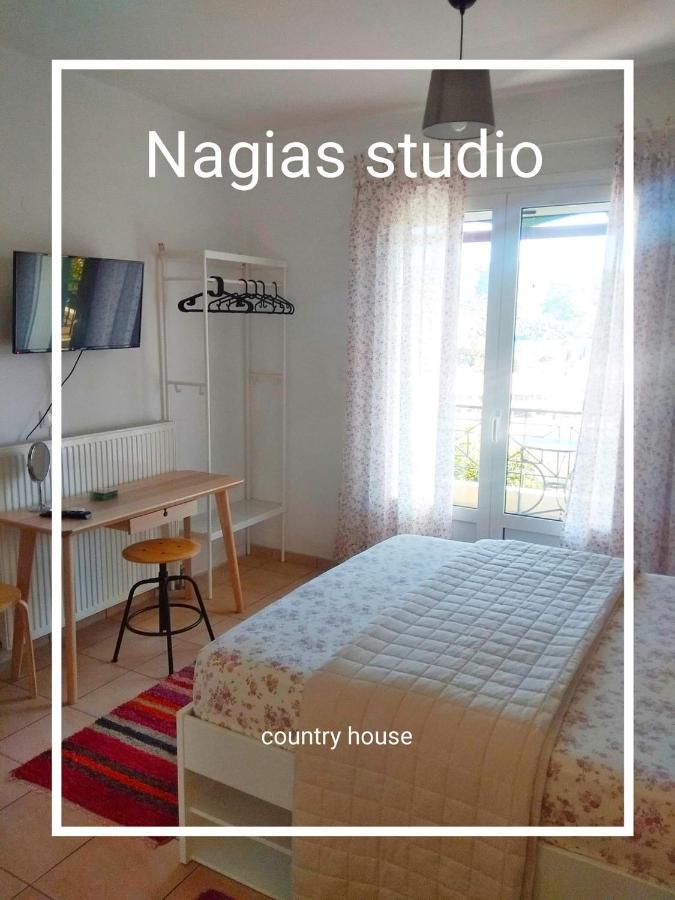 Vila Elaia Country Living Galatás Exteriér fotografie